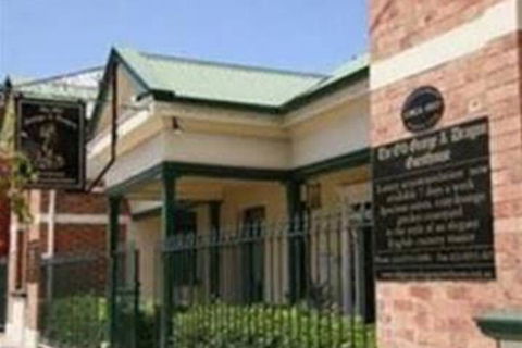 The Old George & Dragon Guesthouse - Darwin Holiday 5