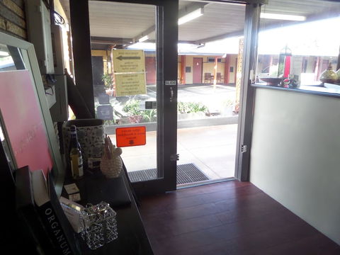 Motel Oasis - Darwin Holiday 3