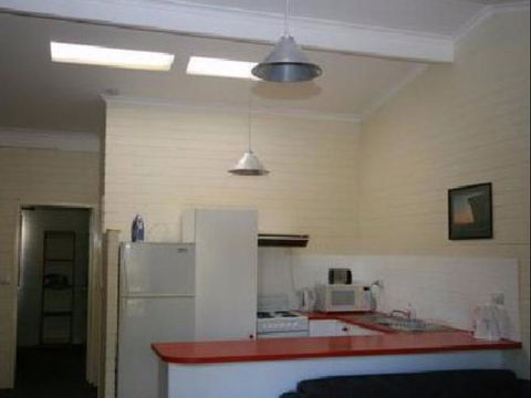Alpha Centauri 8 Budget Jindabyne Holiday Apartment - Darwin Holiday 2