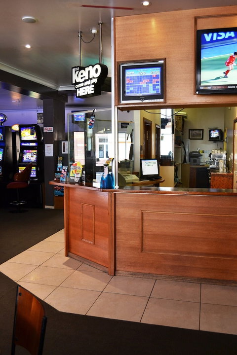 Welcome Stranger Hotel - Darwin Holiday 2