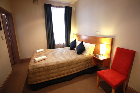 Central Hotel Hobart - Darwin Holiday 3