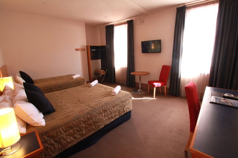 Central Hotel Hobart - Darwin Holiday 5