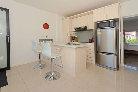 Hobart Lodge - Darwin Holiday 2