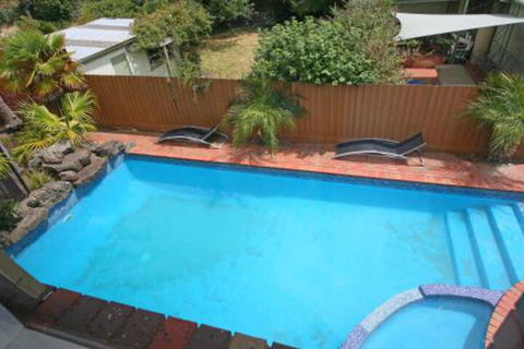 Frankston B & B - Darwin Holiday 2