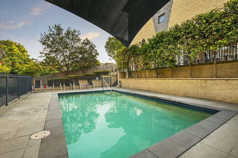 Quest Frankston - Darwin Holiday 0