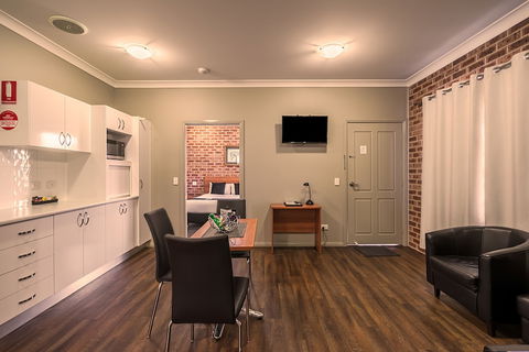 Akuna Motor Inn And Apartments - Darwin Holiday 6