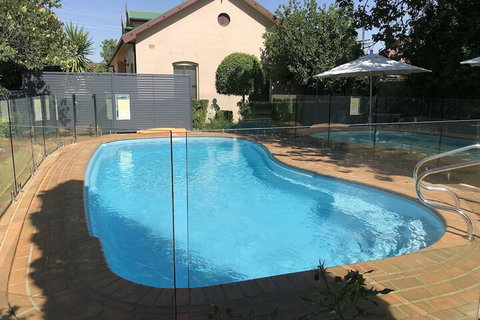 Country Apartments - Darwin Holiday 5