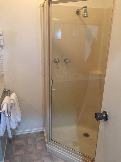 Deniliquin Country Club Motor Inn - Darwin Holiday 6