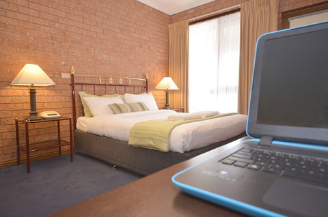 Central Springs Inn - Darwin Holiday 6