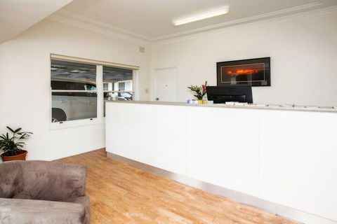 Cowra Motor Inn - Darwin Holiday 7