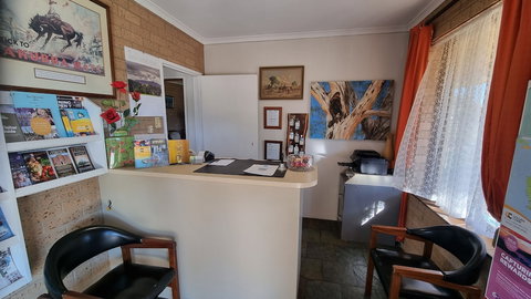 Lone Pine Motel - Corowa - Darwin Holiday 3