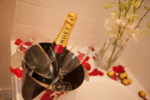 Wine Country Motor Inn - Darwin Holiday 3