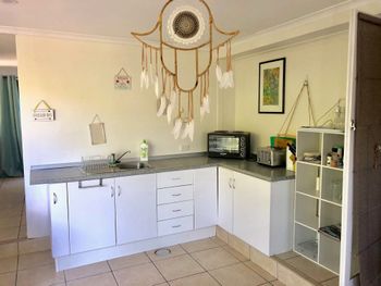 Airlie Beach Pet Friendly 3 Bedrooms - Darwin Holiday 1