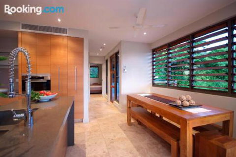 Villa One On Murphy Luxury Holiday Villa - Darwin Holiday 4