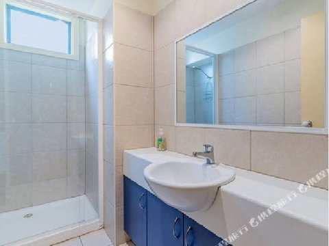 Fabulous Townhouse At The Famous Smiths Beach - Darwin Holiday 3