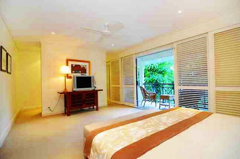 Plantation House 1 Spacious 4 Bedroom House Near Beach WIFI Netflix Telstra TV Playground Pool BBQ - Darwin Holiday 5