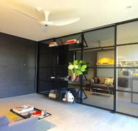 Meticulously Designed Sydney Aptmnt - Darwin Holiday