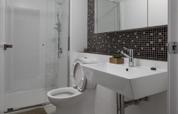 Roomerang At Madison Tower 19 - Darwin Holiday 1