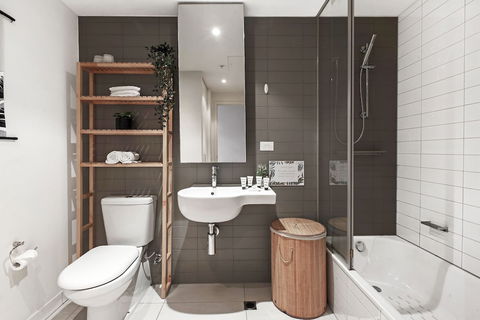 Roomerang At Neo 17 - Darwin Holiday 4