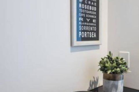 Luxe Bedroom Apt City View Retreat On Elizabeth Street CBD - Darwin Holiday 2