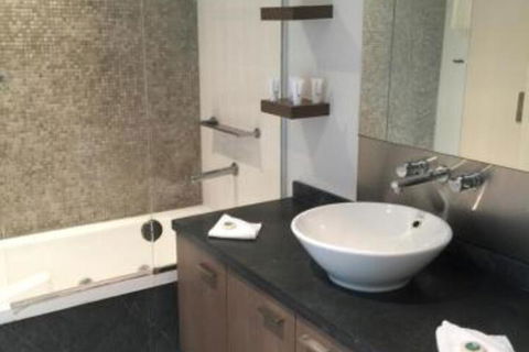 Private One Bedroom Sea Temple Penthouse Apartment 422 - Darwin Holiday 6