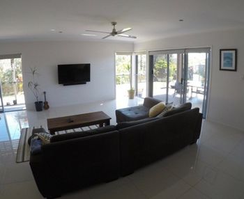 Creekside Family Escape - Darwin Holiday 6