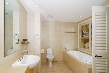 Resort On The Beach 1309 / 10 - Darwin Holiday 2