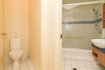 Pacific Royale Holiday Apartment 313 - Darwin Holiday 5