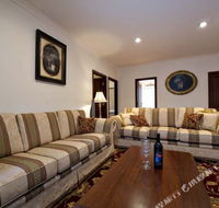 Fleur de Lys - Darwin Holiday