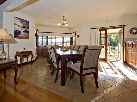 Fleur De Lys - Darwin Holiday 1