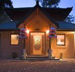 Riveresque - Darwin Holiday