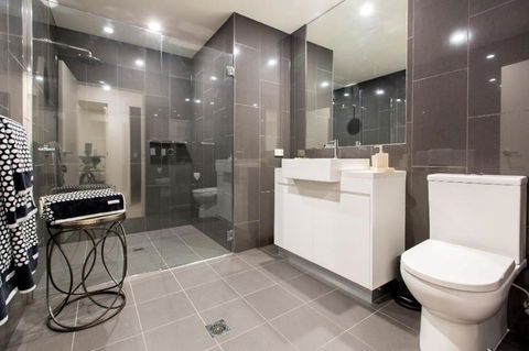 Luxury Four Bedroom Apartment - Darwin Holiday 6