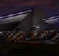 The Cove Tasmania - Darwin Holiday