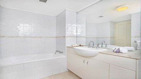 The Apartment Service CHATS - Darwin Holiday 2