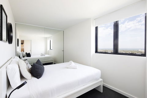 Crown Internation S Collection - Darwin Holiday 6