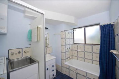 Commodore Unit 3 6 Intrepid Close - Darwin Holiday 6