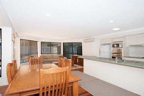 Seachange - Darwin Holiday 4