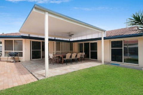 Seachange - Darwin Holiday 0