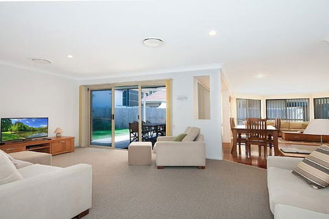 Seachange - Darwin Holiday 7