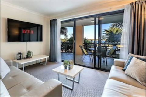 Gold Coast Apartment At Sandcastles On Broadwater - Darwin Holiday 0