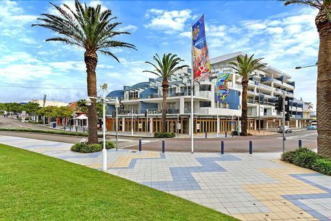 Coast Luxury Apartments 3 - Darwin Holiday 0