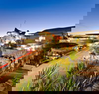 Yacht Club Villa 33-Serenity-Ocean Views with Golf Buggy - Darwin Holiday