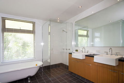 Santai Private 2 Bedroom Apartment - Darwin Holiday 4