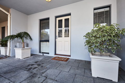 Fremantle Townhouse Unit 5 - Darwin Holiday 0