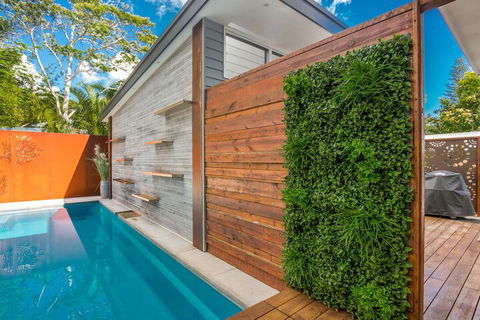 Studio 9 - Darwin Holiday 1