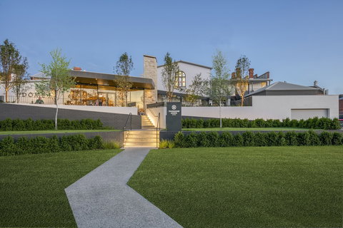 Farmers Home Hotel - Darwin Holiday 1