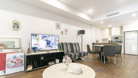 A02-darling Harbour 2 BDR Loft - Darwin Holiday 4