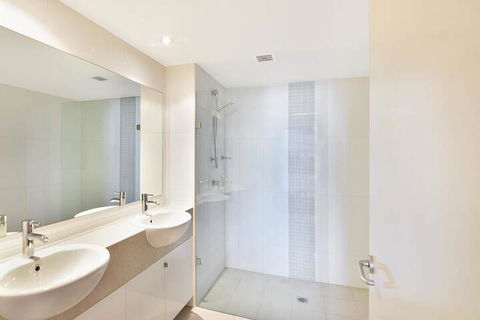 Coast Luxury Apartment 26 - Darwin Holiday 2