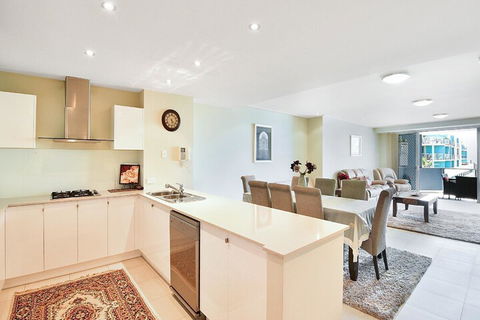 Coast Luxury Apartment 26 - Darwin Holiday 4