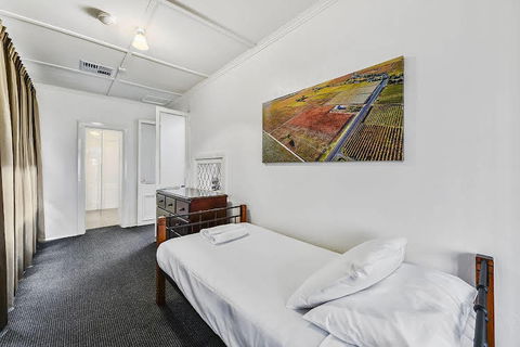 Triune House Bed & Breakfast - Darwin Holiday 0